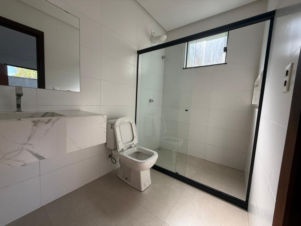 Casa Alto Padrão no Condomínio Arvoredo Castanheira